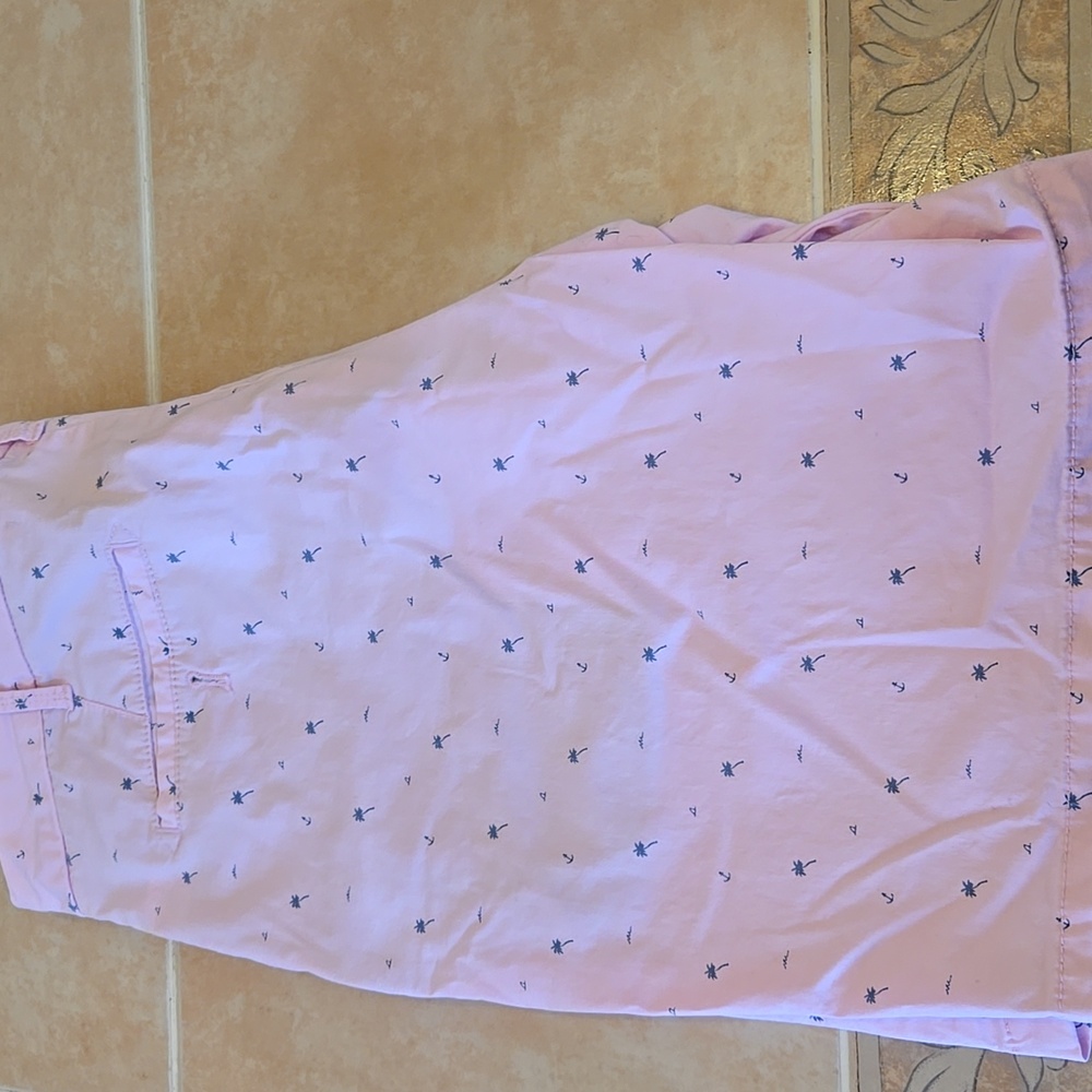 Pink Patterned Men's Shorts - Picture 3 of 4